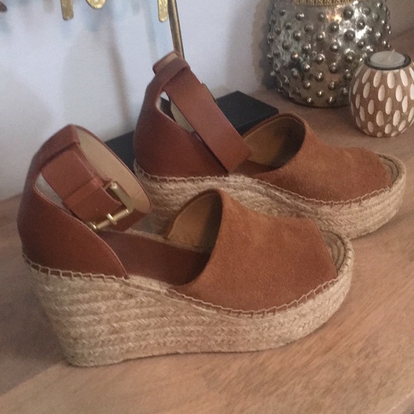 Marc Fisher Ltd Adelyn wedge - Picture 2 of 7